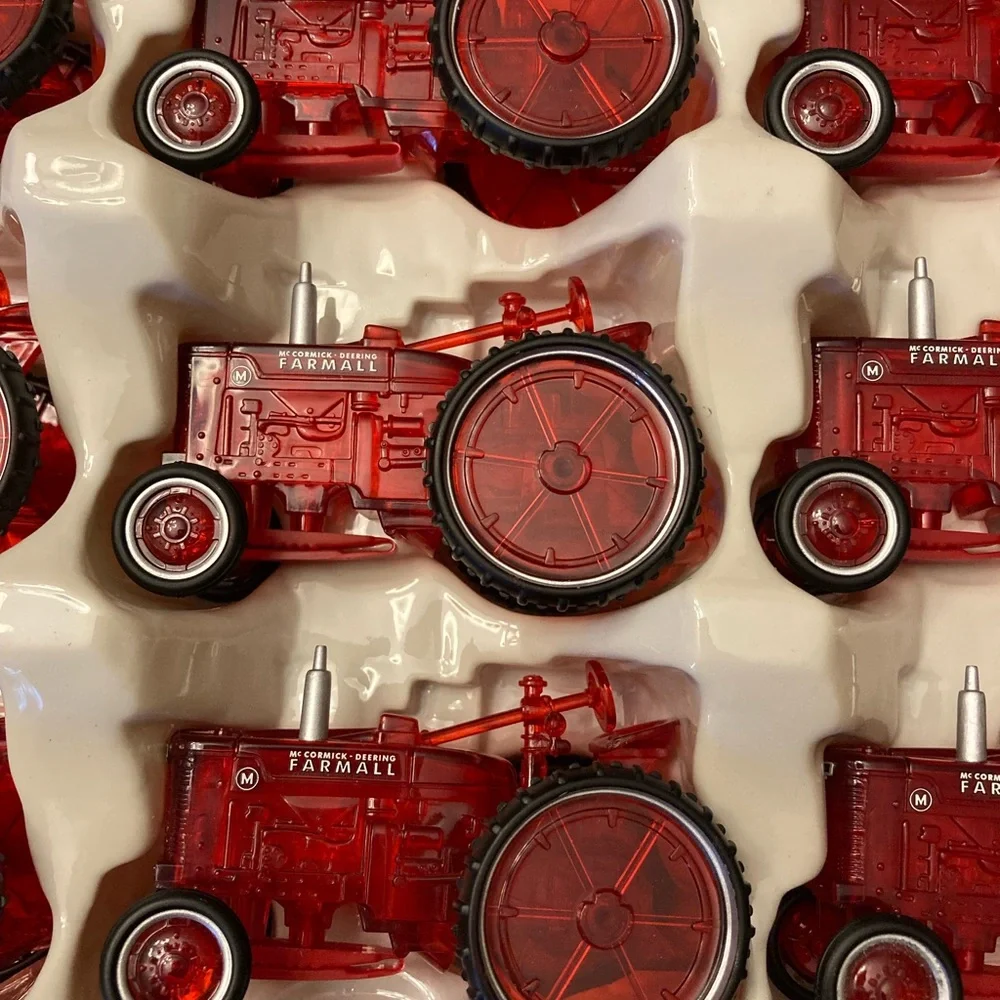 20 pc special Edition Farmall M Tractor Decorative indoor/ outdoor lights Case - Picture 3 of 4